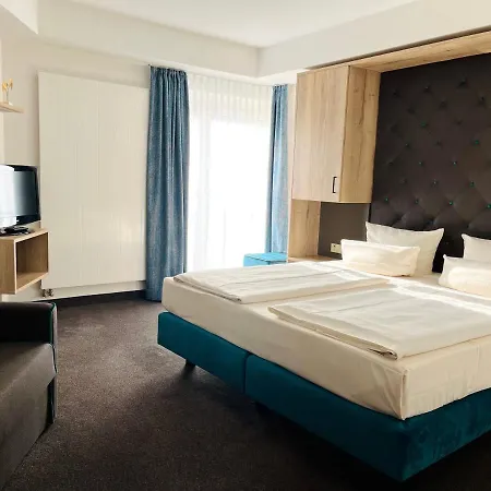 Modernes Mit Blick Zur Frauenkirche * דרזדן